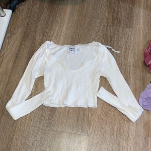 Long sleeve cropped top